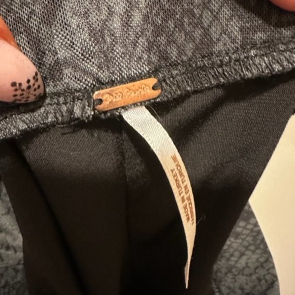 Free People Green Fitted Snake Print Mini Skirt - Picture 3 of 4